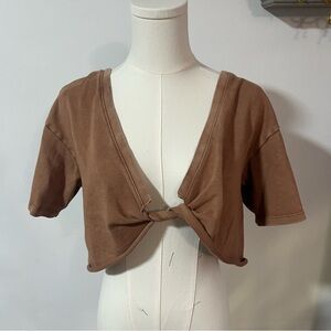 Aerie versatile twist top